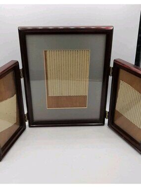 Vintage Wooden Tri-fold 3 Picture Photo Frame Free Standing